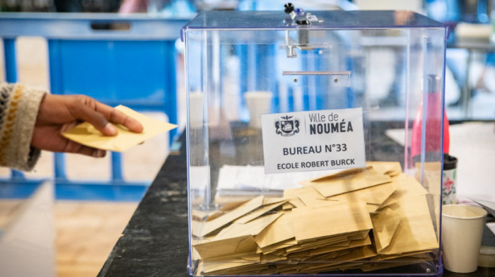 Najveća izlaznost na izborima u Francuskoj od 1981. godine: Do 12 časova glasalo 26,63 odsto birača