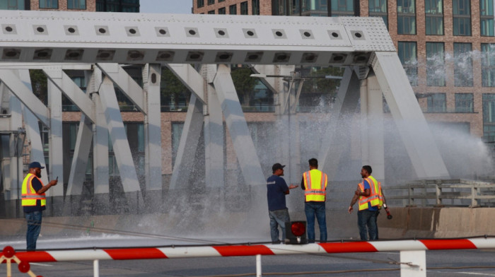 Most u Njujorku ponovo otvoren za saobraćaj nakon što se zaglavio zbog vrućine
