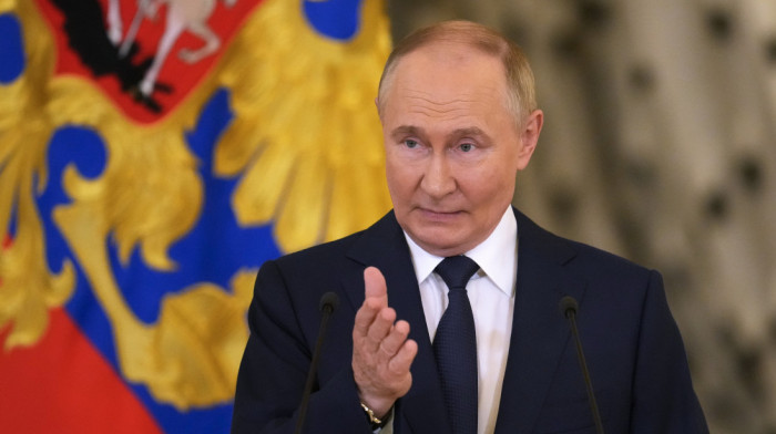 Putin čestitao Asadu 80. godišnjicu diplomatskih veza Rusije i Sirije
