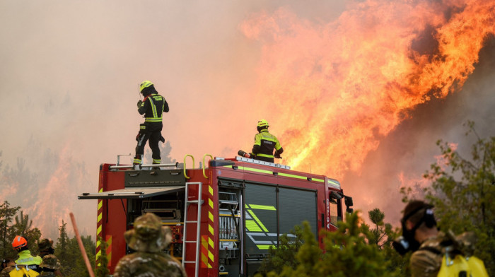 Požari u Severnoj Makedoniji bukte već nekoliko dana: Danas gašenje i sa zemlje i iz vazduha