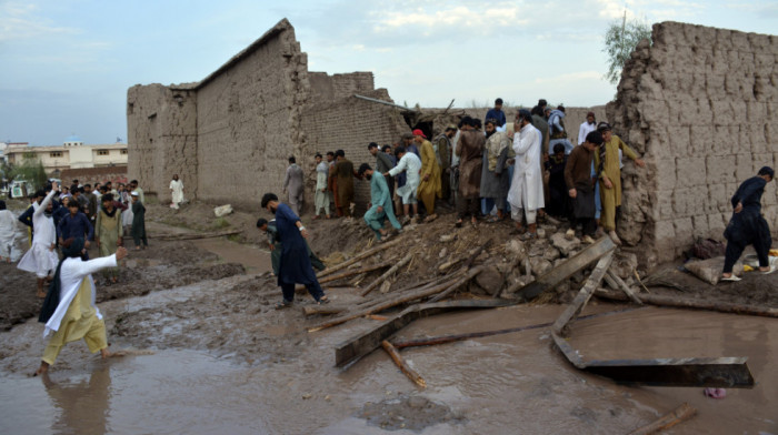 U nevremenu u Avganistanu poginulo najmanje 40 osoba, povređeno 350