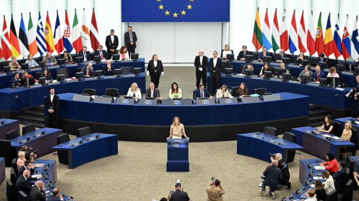 Ubedljiva pobeda za Mecolu, za novu-staru predsednicu Evropskog parlamenta glasalo 562 poslanika