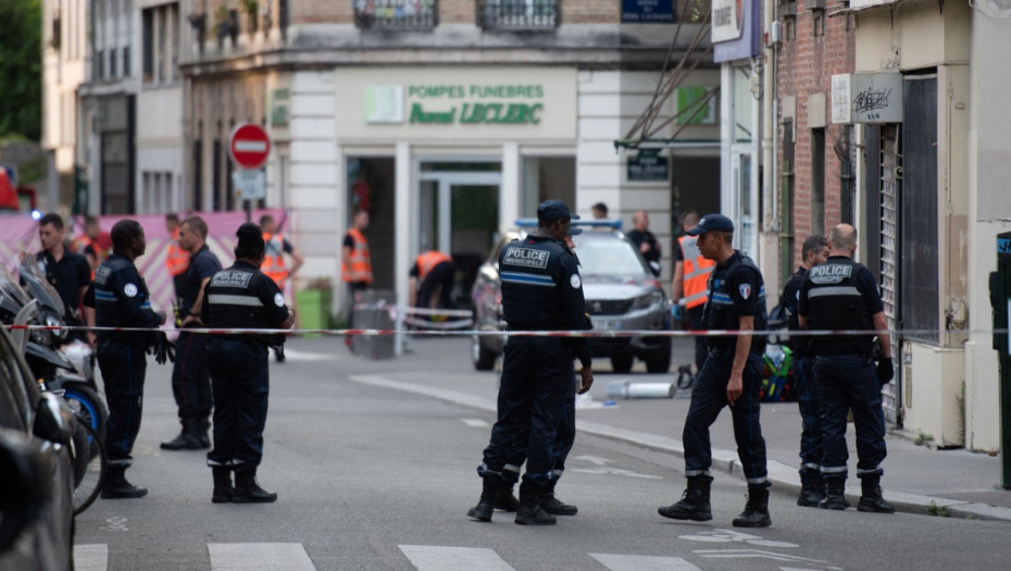 Napad nožem na policajce u Kanu, napadač uhapšen, uzvikivao "Alahu akbar"