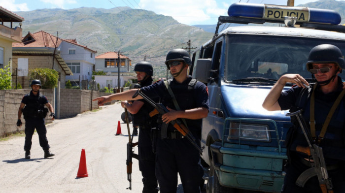 U pucnjavi u Albaniji ubijene tri osobe, policija traga za počiniocima