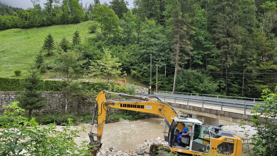 Spaseno 17 planinara u Sloveniji koji su bili odsečeni usled odrona nakon nevremena