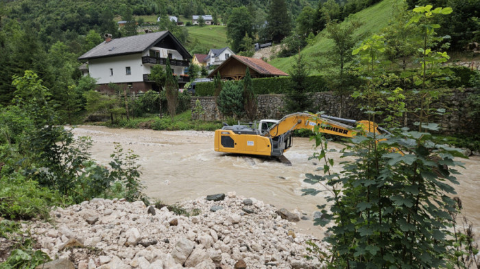 Odron u Sloveniji zatrpao kuće, nema povređenih