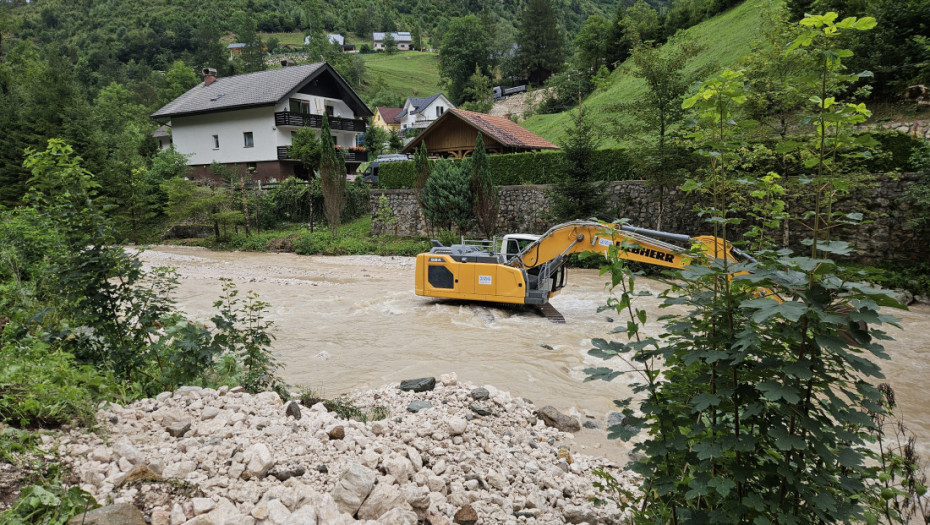 Odron u Sloveniji zatrpao kuće, nema povređenih