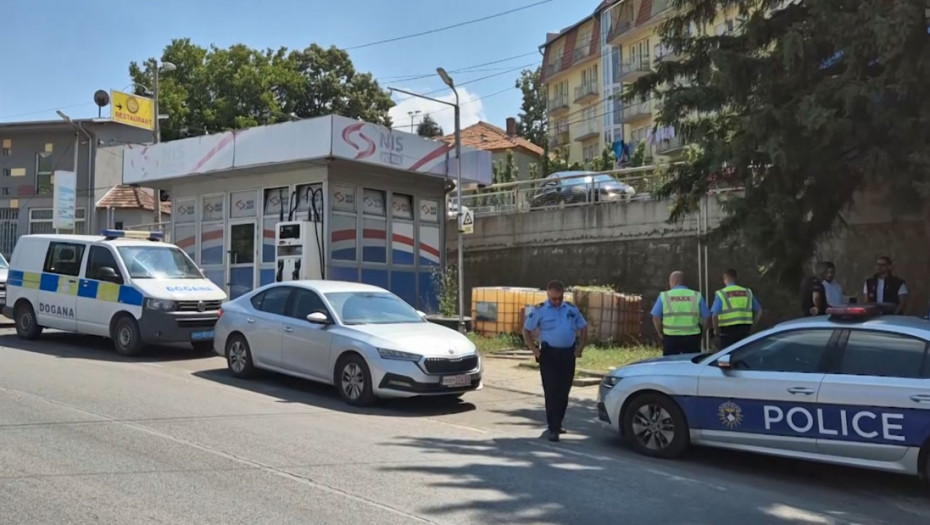 Zatvorene benzinske pumpe NIS Petrola u Zvečanu i Leposaviću