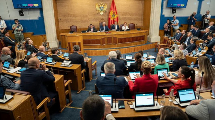 Skupština Crne Gore izglasala rekonstruisanu Vladu: Objavljen spisak 24 ministra i sedam potpredsednika