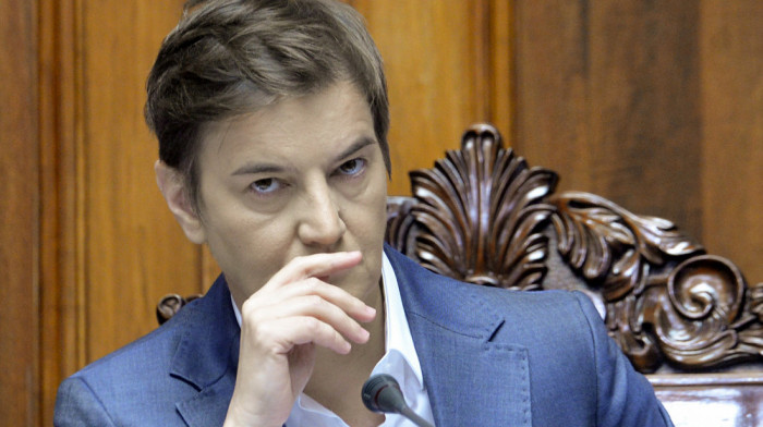 Brnabić pitala opoziciju koja brani Šolaka: Koliko nisko možete da padnete?