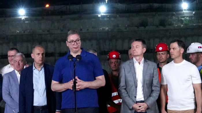 Vučić obišao gradilište Dečje bolnice Tiršova 2:  Završićemo je pre početka Ekspa, do marta, aprila 2027.