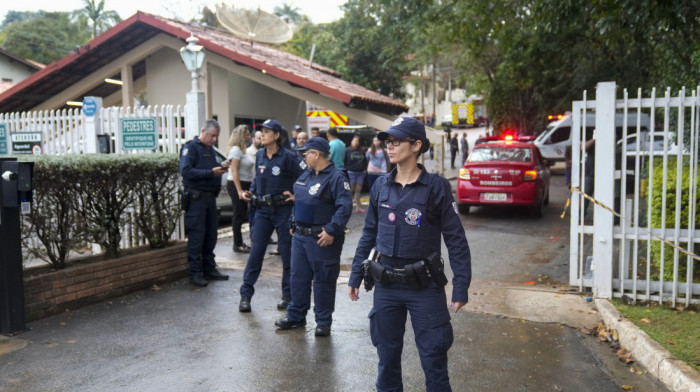 Brazilska vlada osudila ponižavajući tretman Brazilaca tokom repatrijacionog leta: Imali "lisice" na rukama i nogama