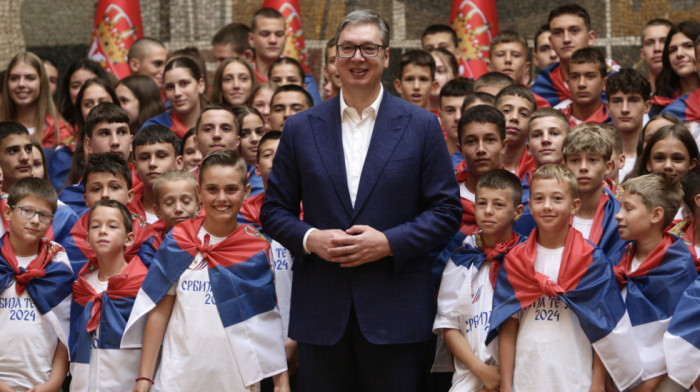 Vučić sa mladim sportistima: "Beograd i Srbija su vaša kuća"