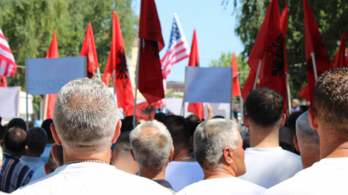 U Bujanovcu održan protest Albanaca zbog "diskriminacije", zahtevaju veća prava