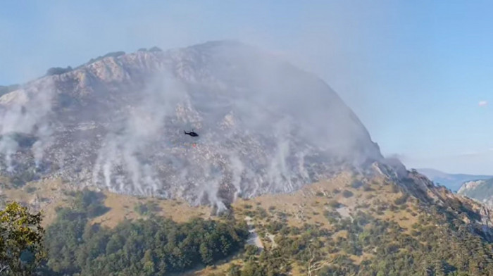 Zvaničnici RS nakon dolaska dva helikoptera iz Srbije: Potrudićemo se da što pre ugasimo požar u NP Sutjeska