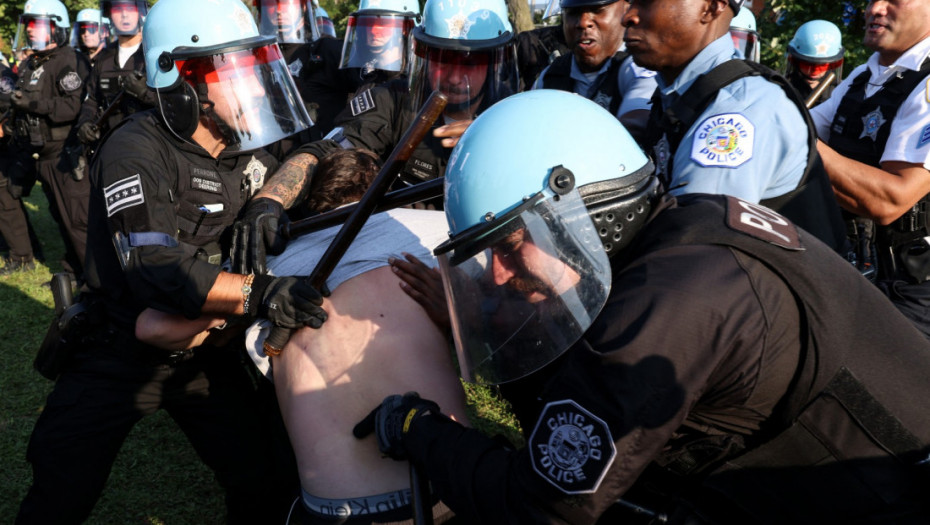 Policija u Čikagu uhapsila 72 osobe na propalestinskom protestu tokom konvencije demokrata