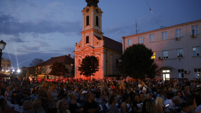 Otvorena tradicionalna letnja manifestacija Zemun fest: Nastupiće S.A.R.S, Nervozni poštar, Ničim Izazvan i Neverne bebe