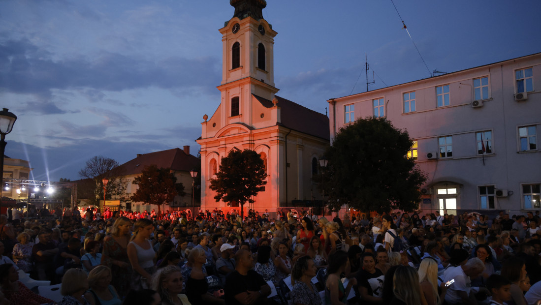 Otvorena tradicionalna letnja manifestacija Zemun fest: Nastupiće S.A.R.S, Nervozni poštar, Ničim Izazvan i Neverne bebe