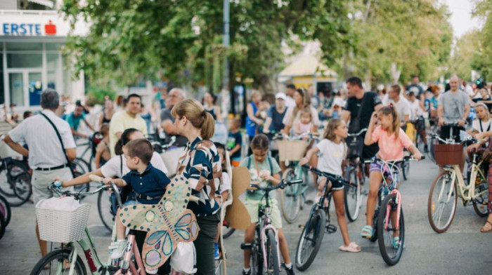 Otvoreno 30. izdanje Festivala ekološkog pozorišta za decu i mlade u Bačkoj Palanci, pod sloganom "Metamorfoza"