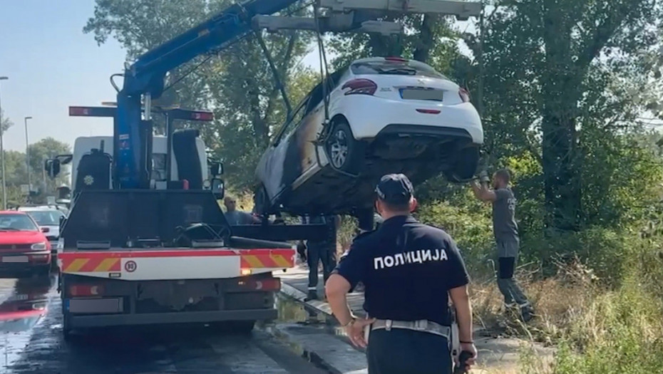 Udes na Pančevačkom putu: Pet osoba povređeno, vozila se zapalila