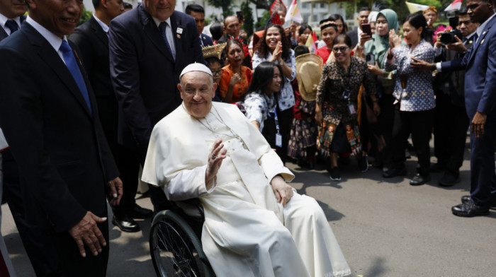 Papa u Indoneziji pozvao na međureligijski dijalog u borbi protiv ekstremizma: Postoje trenuci kada se manipuliše verom