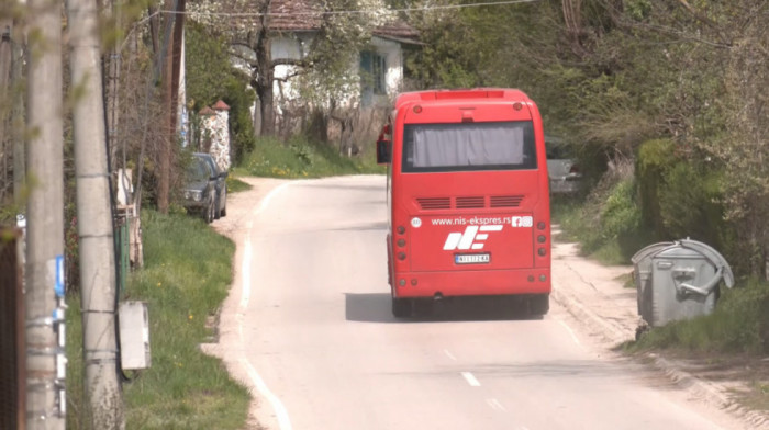 Ukinuto nekoliko autobuskih polazaka iz Niša prema Gadžinom Hanu: Đaci sada nemaju prevoz kada su popodnevna smena