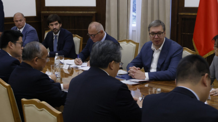 Vučić razgovarao sa Lin Vuom o strateškom partnerstvu Srbije i Kine