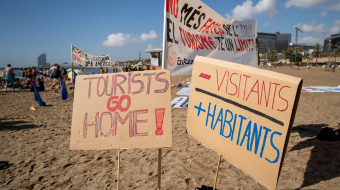 Svaki treći Španac ima negativan stav o turistima: Masovni turizam izaziva posebnu zabrinutost