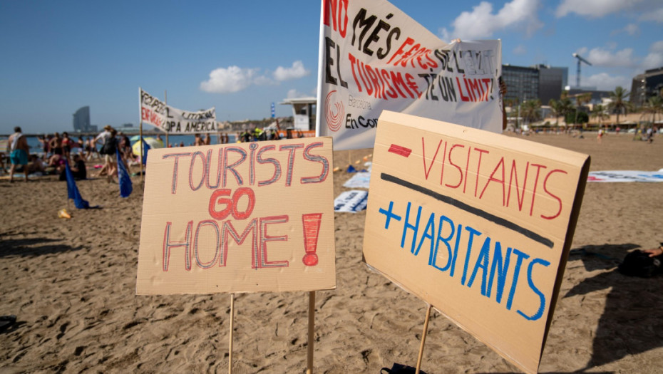 Svaki treći Španac ima negativan stav o turistima: Masovni turizam izaziva posebnu zabrinutost