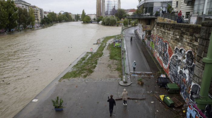 Raste broj žrtava poplava u centralnoj Evropi: Stradalo 18 osoba, Poljska utvrđuje gradove