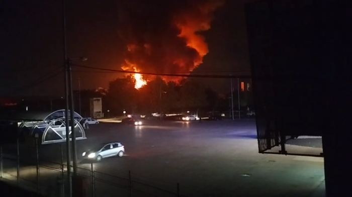 Požar u banjalučkom naselju Derviši, gori skladište i kuhinja velikog trgovačkog lanca (VIDEO)