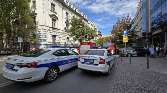 Detalji požara u centru Beograda: Gori ventilacioni sistem, vatrogasci na terenu