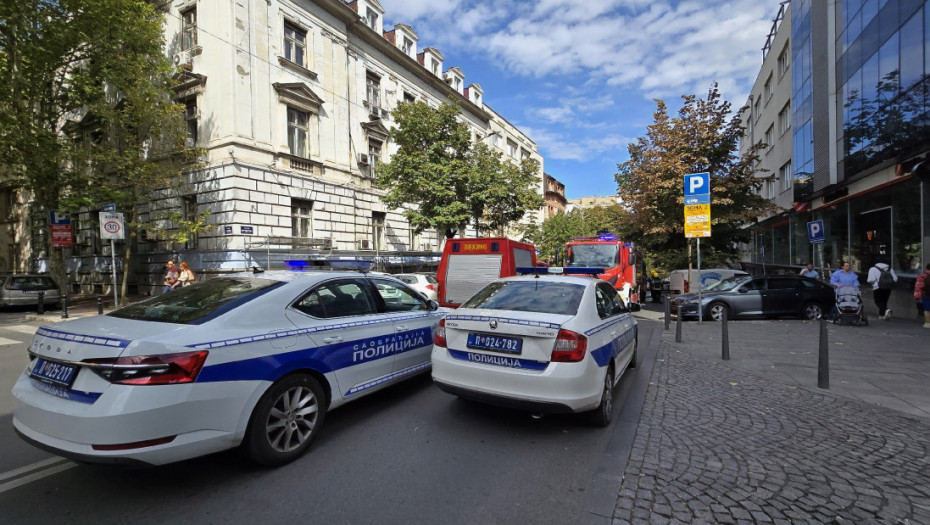 Detalji požara u centru Beograda: Gori ventilacioni sistem, vatrogasci na terenu