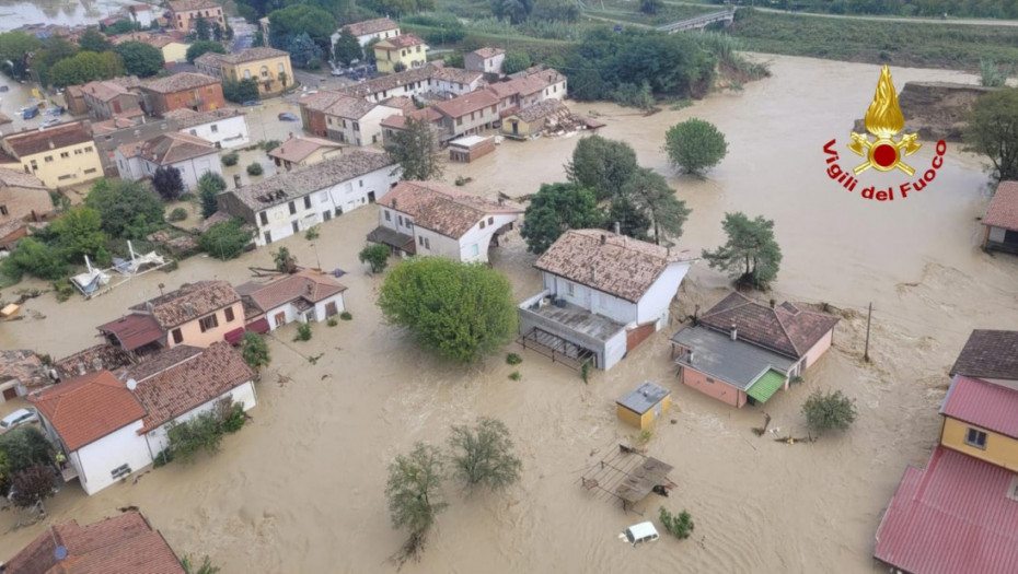 Poplave u Italiji: Evakuisano 1.500 ljudi u pokrajini Emilija-Romanja, traga se za dve nestale osobe