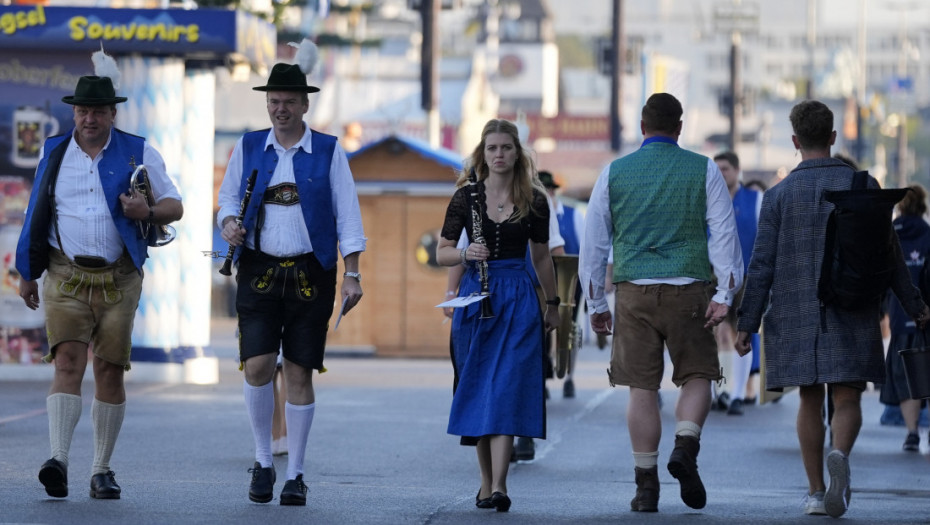 Počinje Oktoberfest u Minhenu: Bezbednosne mere jake, na festivalu više stotina policajaca