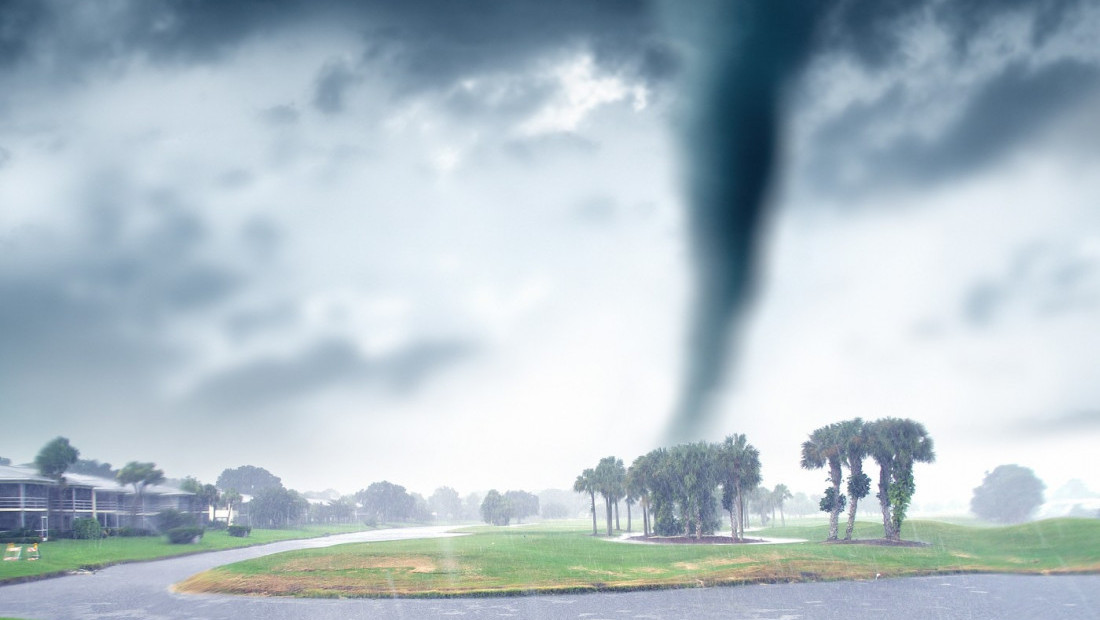 Tornado u južnoj Engleskoj: Snažni vetrovi pogodili Hempšir