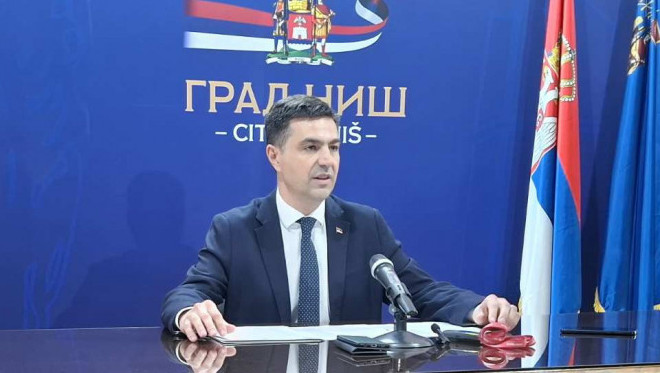 Pavlović nakon napada u Nišu: Sinoćne scene nedopustive, želimo Niš koji se gradi