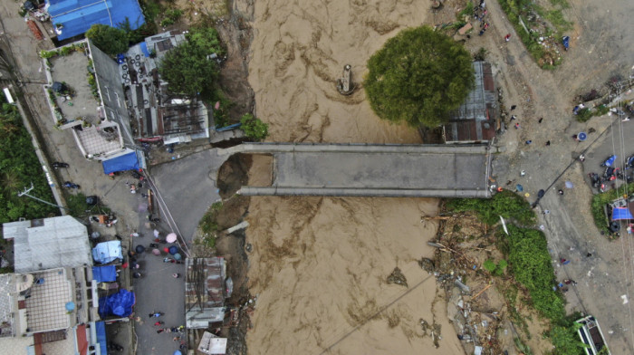 Katastrofalne poplave u Nepalu: Stradalo najmanje 193 osobe, veliki deo Katmandua pod vodom