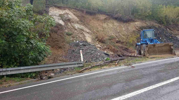 Situacija u BiH posle velikih poplava: Otvoren saobraćaj na deonici Jablanica-Potoci samo noću za sve kategorije vozila