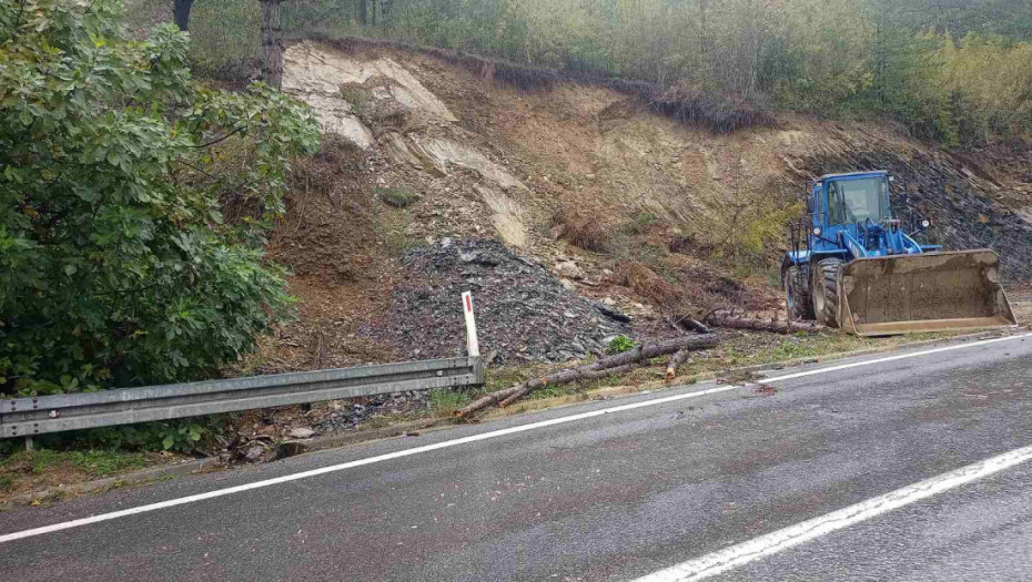 Spasilaški tim iz Srbije stigao u Jablanicu: "Situacija na terenu je vrlo kompleksna"