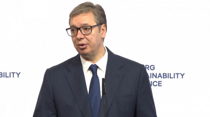 Vučić na panelu u Hamburgu: Globalna alijansa za baterije velika šansa za sve u budućnosti