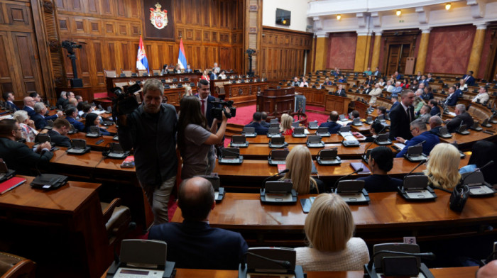 Za sutra zakazana sednica Skupštine: Koji će se sve predlozi zakona i odluka naći pred poslanicima?