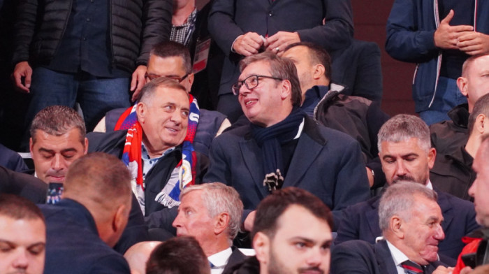 Vučić na stadionu u Leskovcu prisustvuje utakmici Srbije i Švajcarske u Ligi nacija