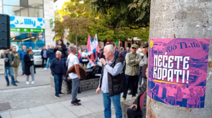 Protest u Loznici protiv projekta Jadar: Okupljeni zatražili od lokalne skupštine da ne usvoji Prostorni plan grada