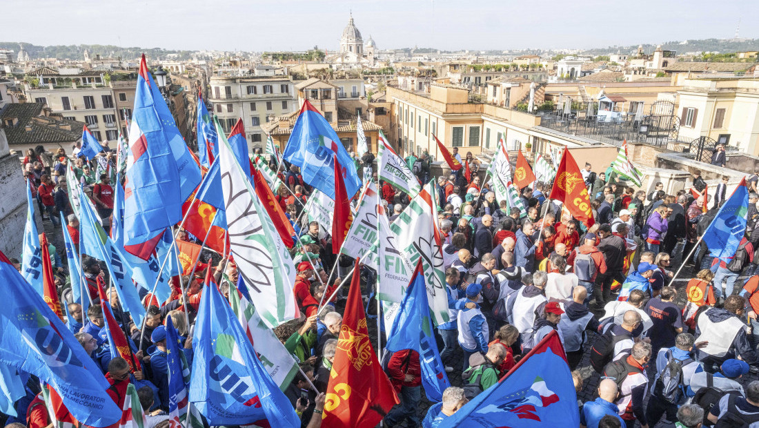 Generalni štrajk u Italiji, na ulicama 500.000 ljudi koji traže izmene budžeta