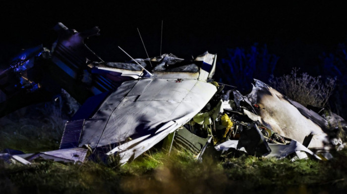 Srušio se mali avion na Havajima, oba pilota poginula