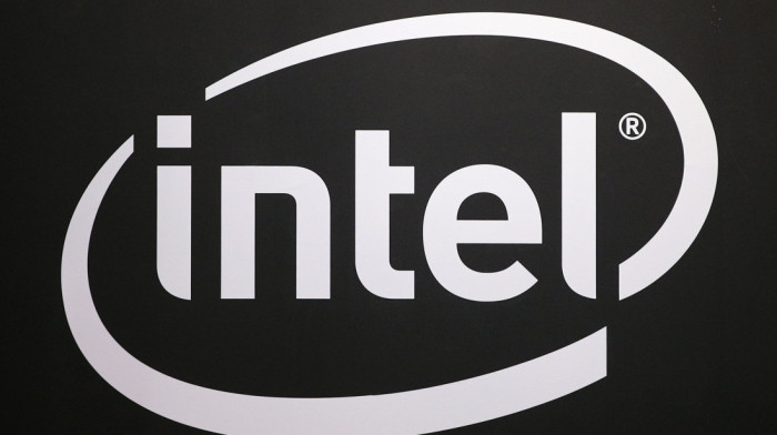 Intel će svom bivšem izvršnom direktoru Gelsingeru za "katastrofalne" rezultate  isplatiti čak 10 miliona dolara