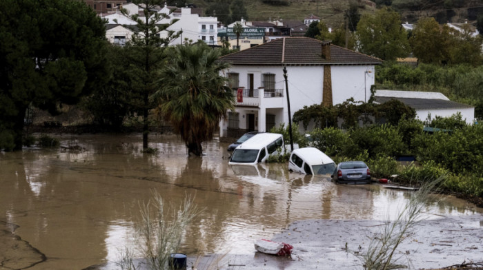 Poplave pogodile Španiju, vlasti izdale upozorenja za Valensiju i Andaluziju