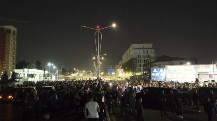 Anti-vladin protest u Albaniji, demonstranti blokirali glavne saobraćajnice