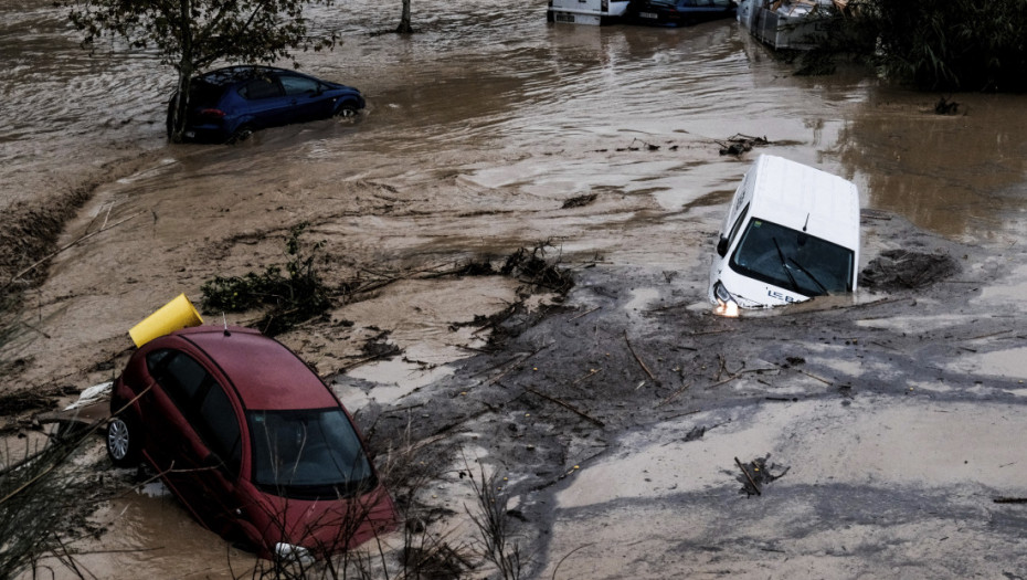 Katastrofalne poplave u Španiji: Raste broj stradalih, poginule najmanje 63 osobe, spasioci i dalje na terenu